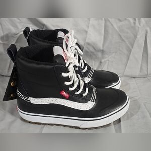 Vans Standard Mid MTE Boots Black White Men Size 6.5 Women-8
